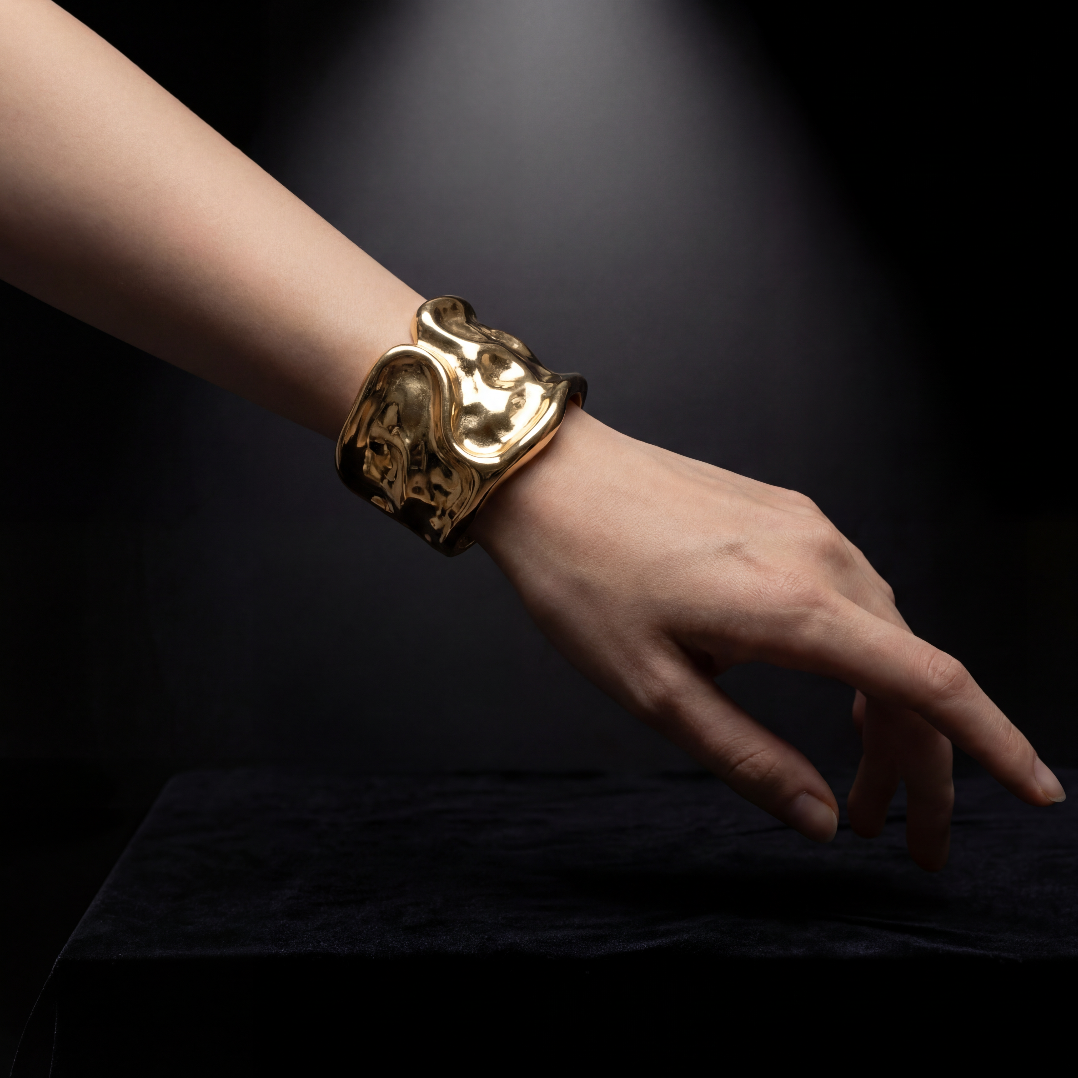 Monument Cuff
