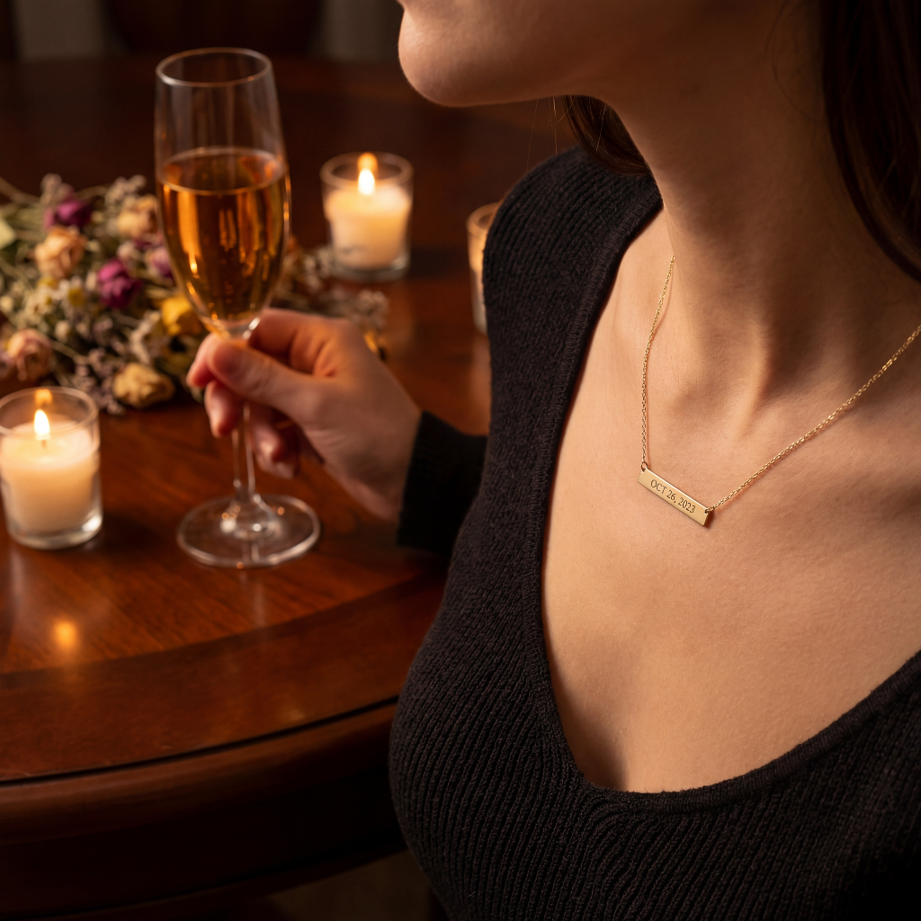 Chronicle Bar Pendant — Solid Gold